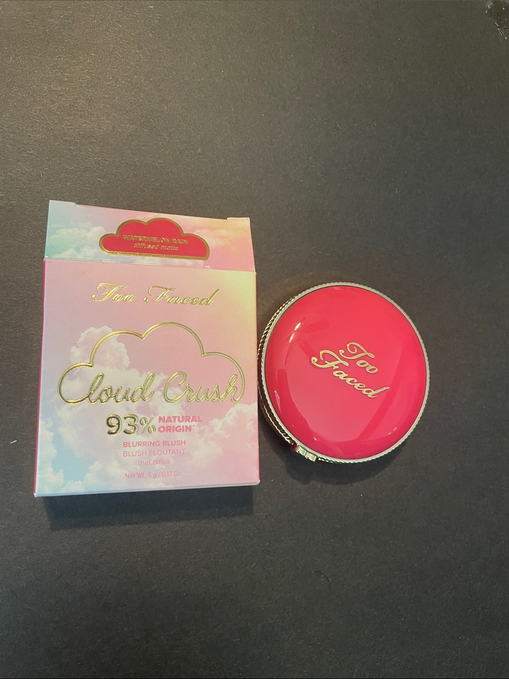 Too Faced Cloud Crush Blurring Blush - Hot Pink Compact